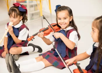 4 Yaş Keman Kursu: Müziğe Erken Başlamanın İlk Adımı
