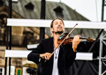 Müziğin Efendileri: En İyi Keman Sanatçıları ve Hikayeleri