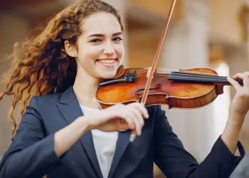 Keman Kursuna Başlama Yaşı: Her Yaş İçin Ayrıntılı Rehber