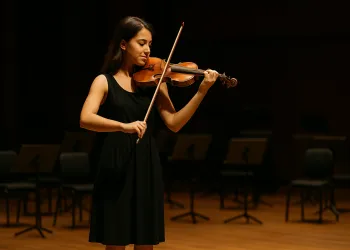 Keman Çalanlara Ne Denir? Kemancı, Kemanist ve Diğer Terimler