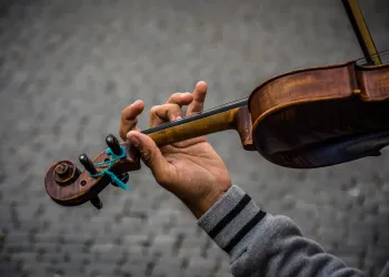 Keman Dersi Haftada Kaç Gün Olmalı? Seviyenize Göre İdeal Program